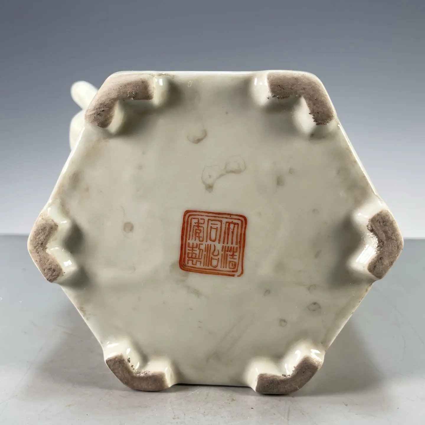 Vintage Hexagonal Bailiff Teap - Vintage Collectible Pottery review and price