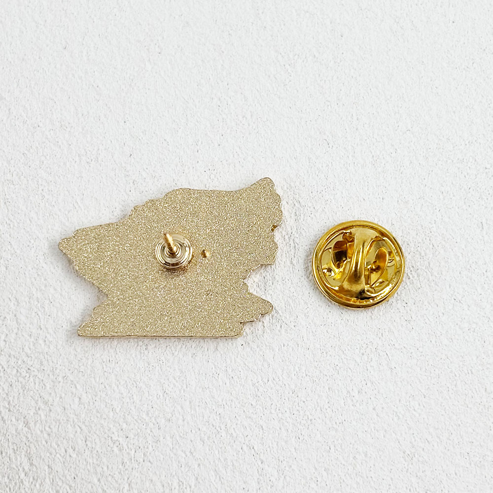 Fanged Wolf Metal Brooch, Dark - Vintage Collectible Clothing review and price
