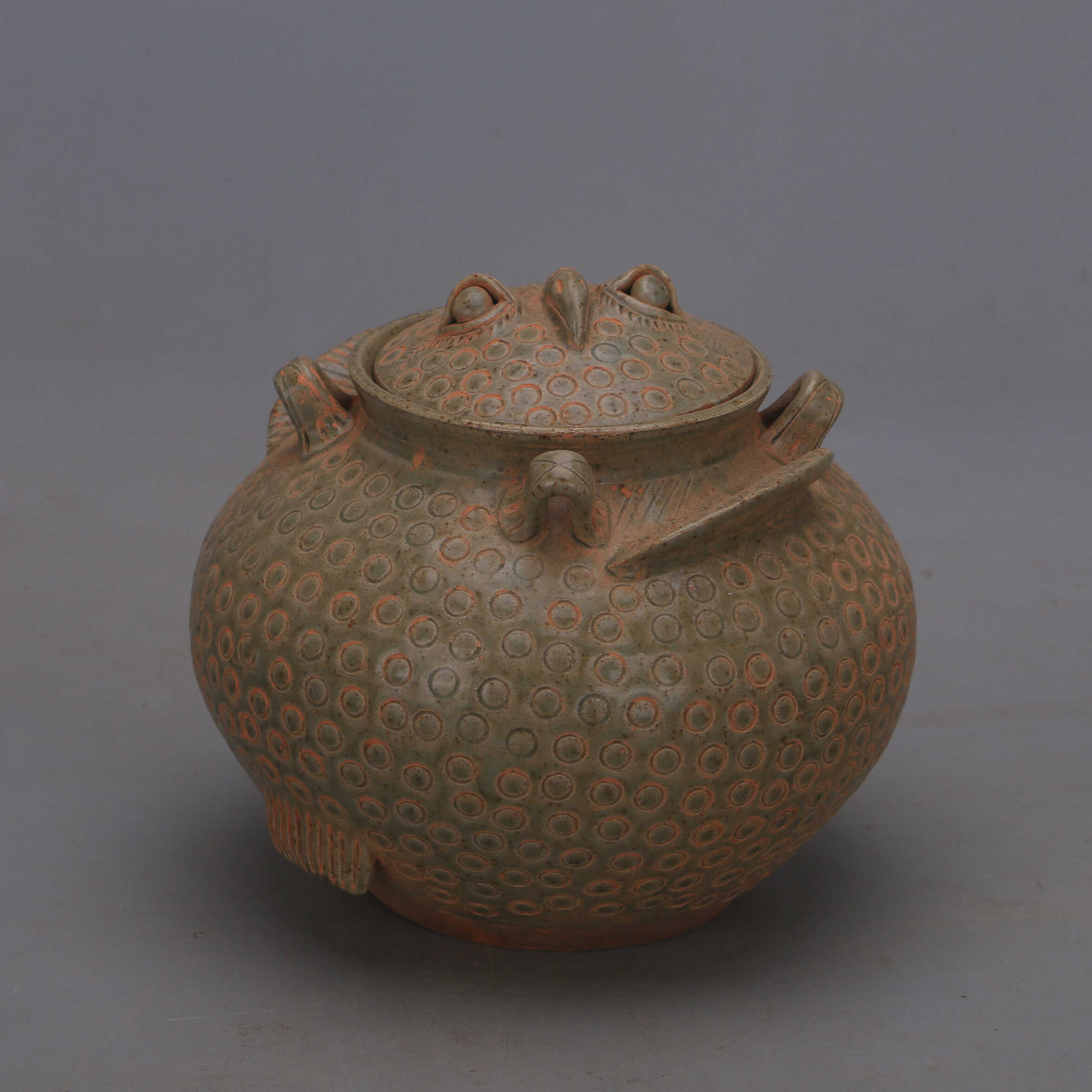 Tang Dynasty Yue Ware Celadon  - Vintage Collectible Pottery review and price